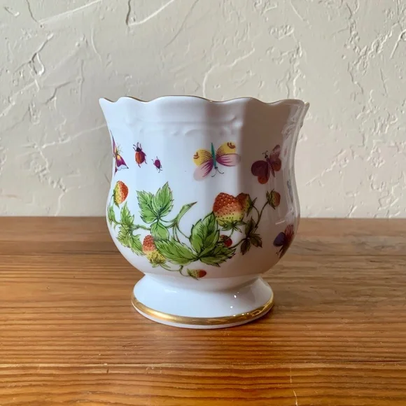 Lenwile Ardalt Butterfly Vase | Vintage Porcelain | Gold Trim Cottagecore - Picture 8 of 15